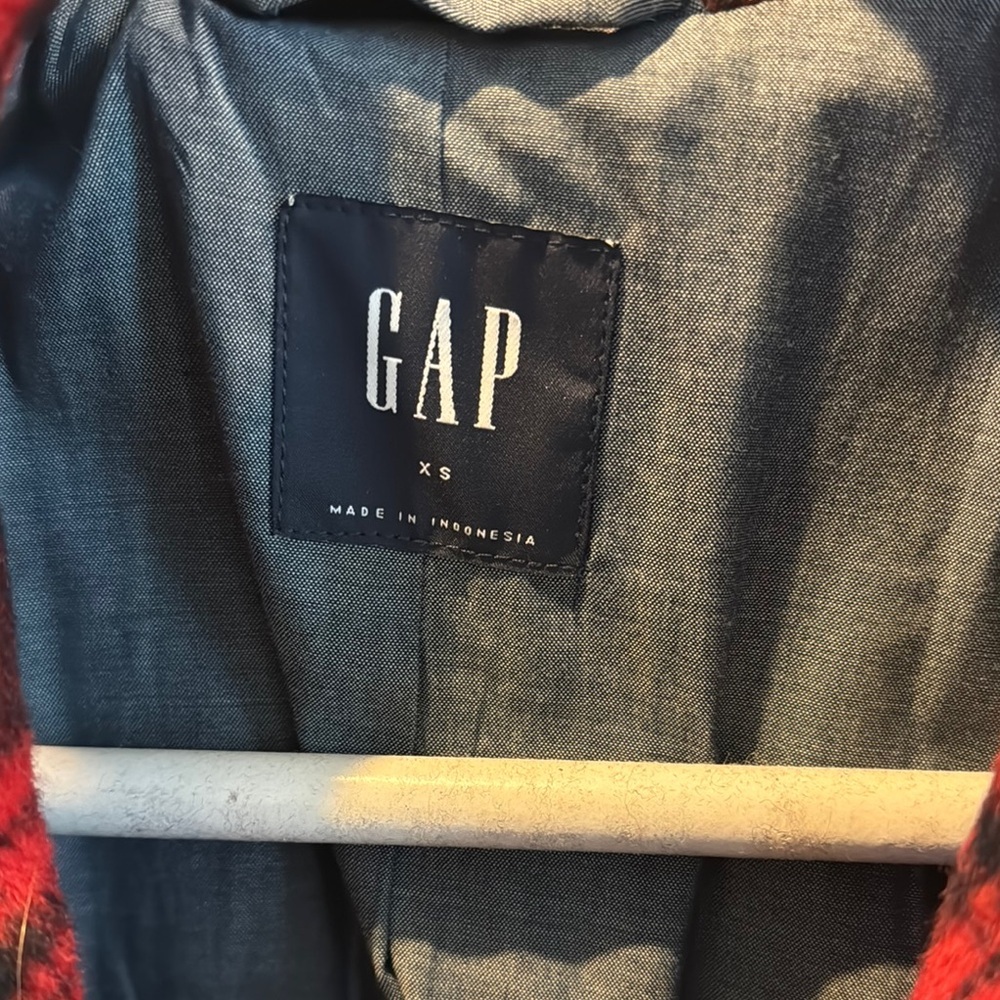 GAP Women's Red Plaid Jacket - Picture 2 of 5